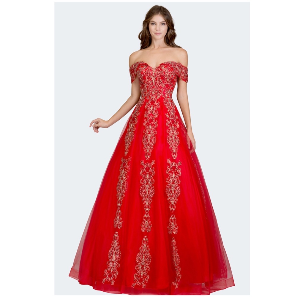 🆕NWT PROM BRIDESMAIDS off the Shoulder Gown